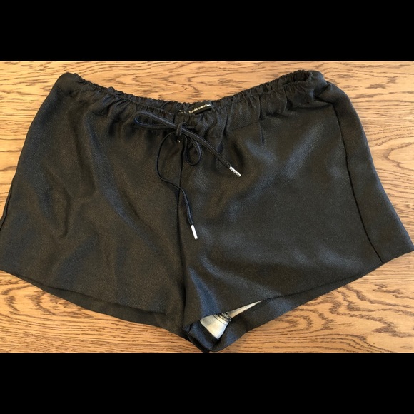 Trafaluc black short - Picture 1 of 2